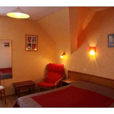 Les Chemins Francis - Modern Hotel Bagnols-les-Bains Buitenkant foto