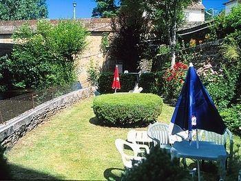 Les Chemins Francis - Modern Hotel Bagnols-les-Bains Buitenkant foto