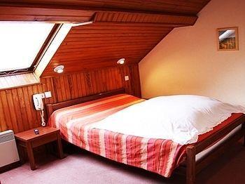 Les Chemins Francis - Modern Hotel Bagnols-les-Bains Buitenkant foto